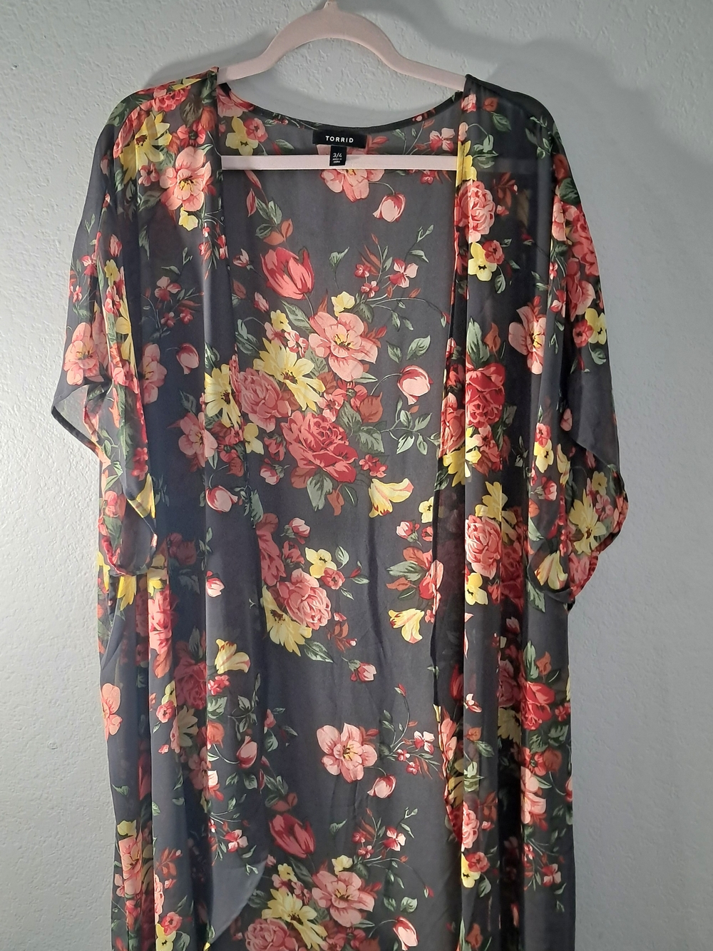 Torrid Plus Size Charcoal Gray Floral Sheer Kimono Beach Swim Wrap Dressy Cover